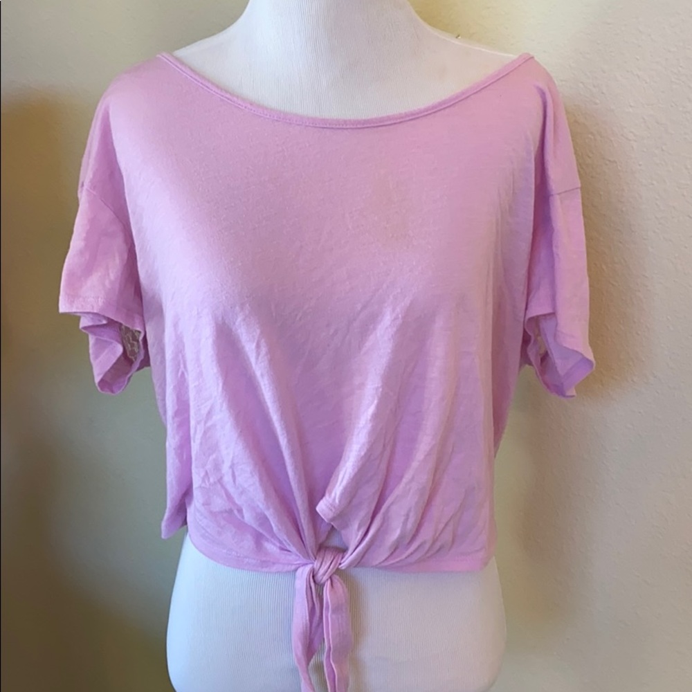 pink top